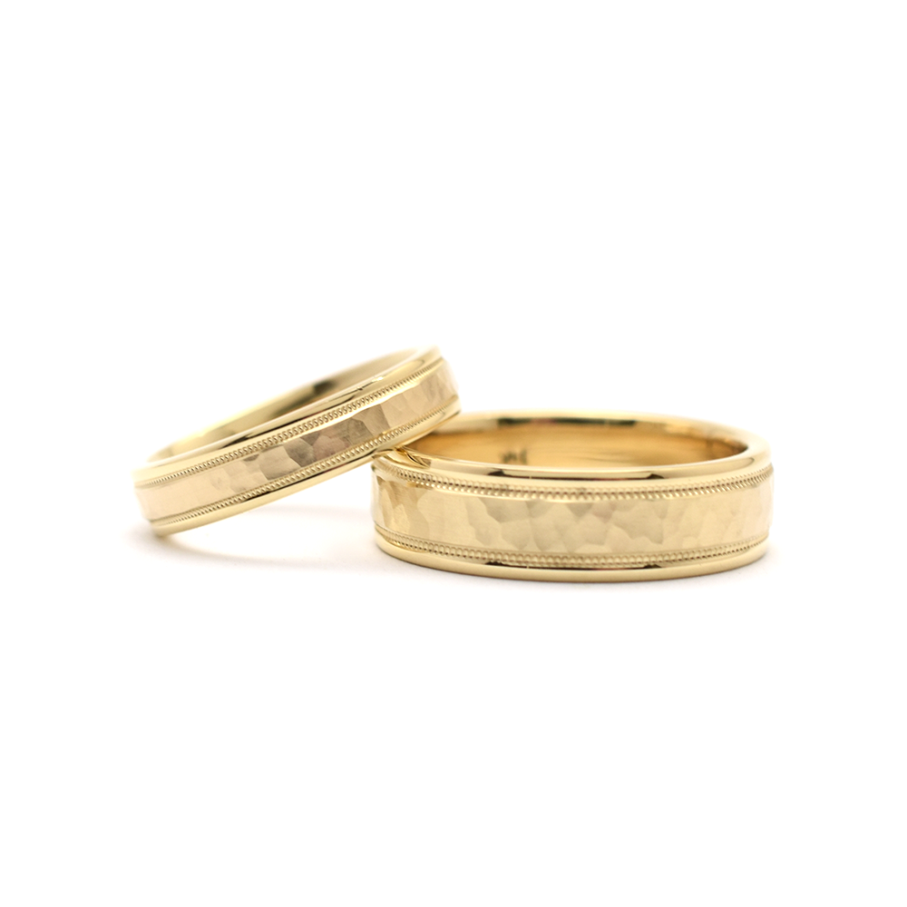 14k Hammer Finish Men's Wedding Band