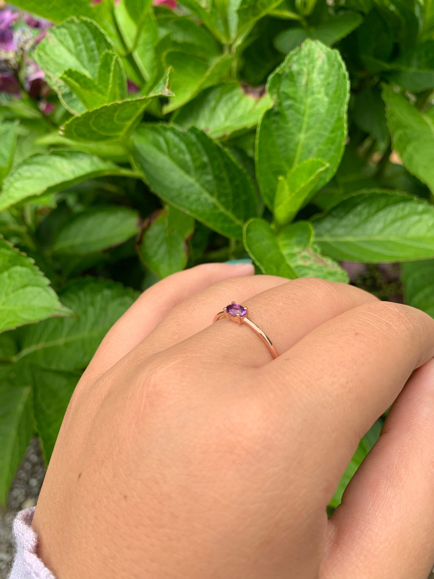 14K Gold Oval Amethyst Ring