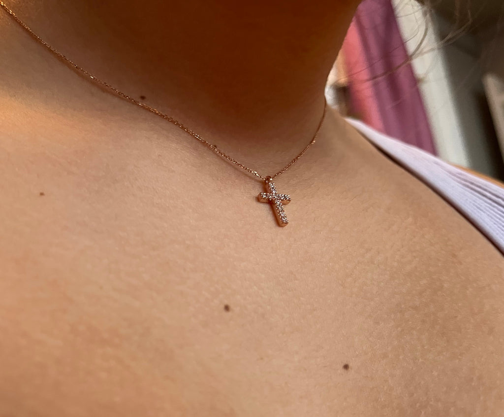14k 0.25ct Diamond Cross Necklace