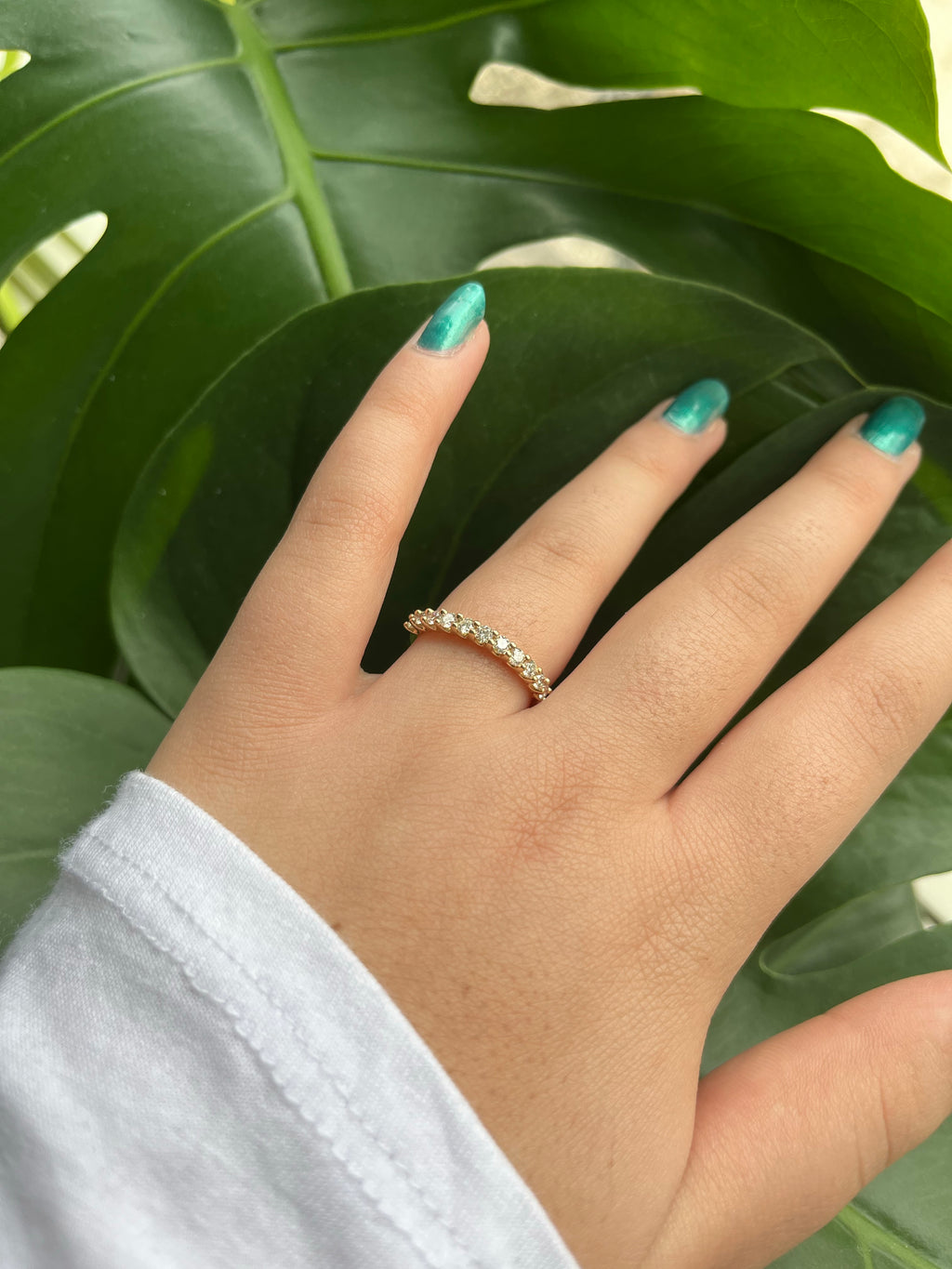 14K Gold Diamond Wedding Band