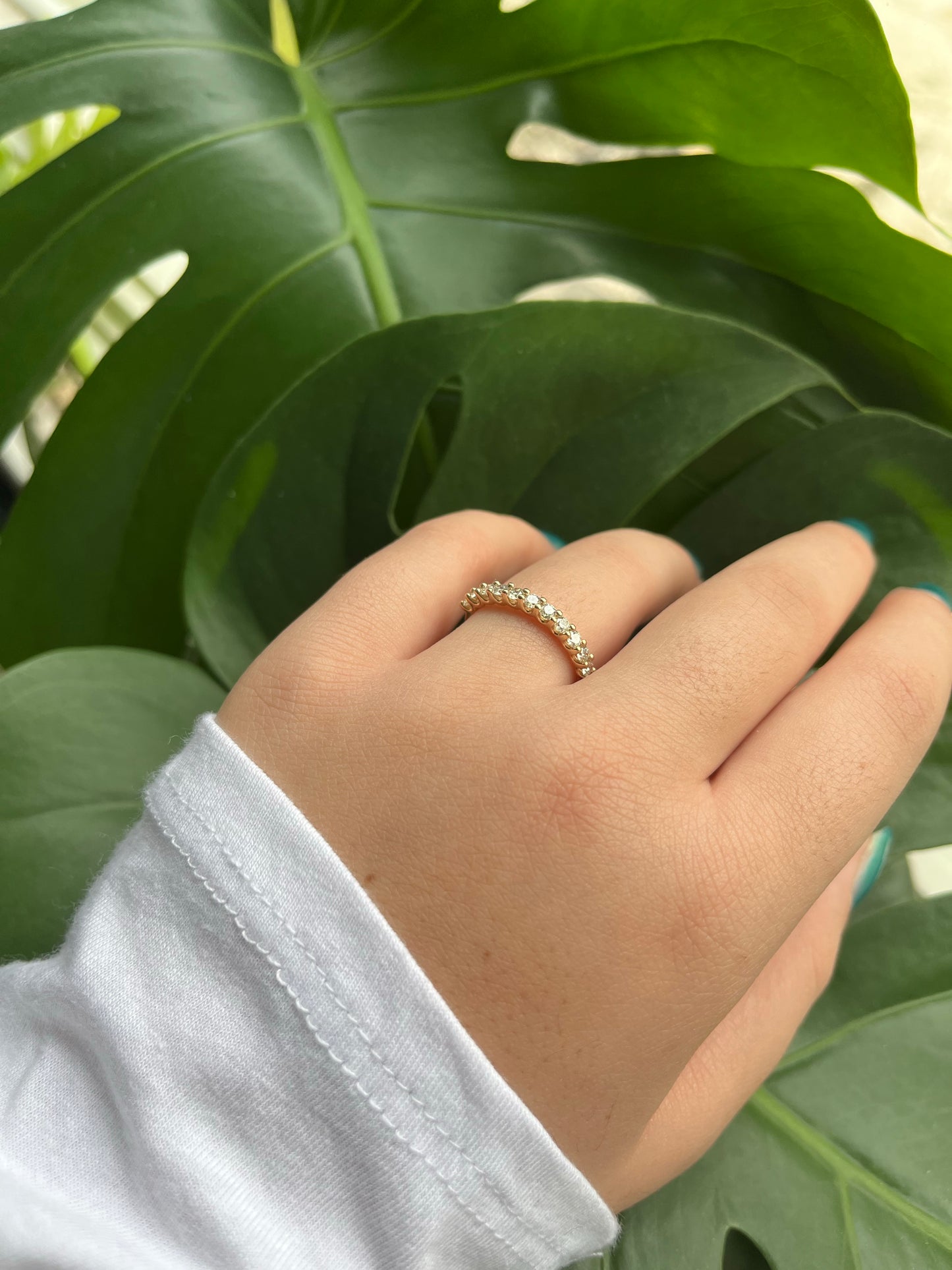 14K Gold Diamond Wedding Band