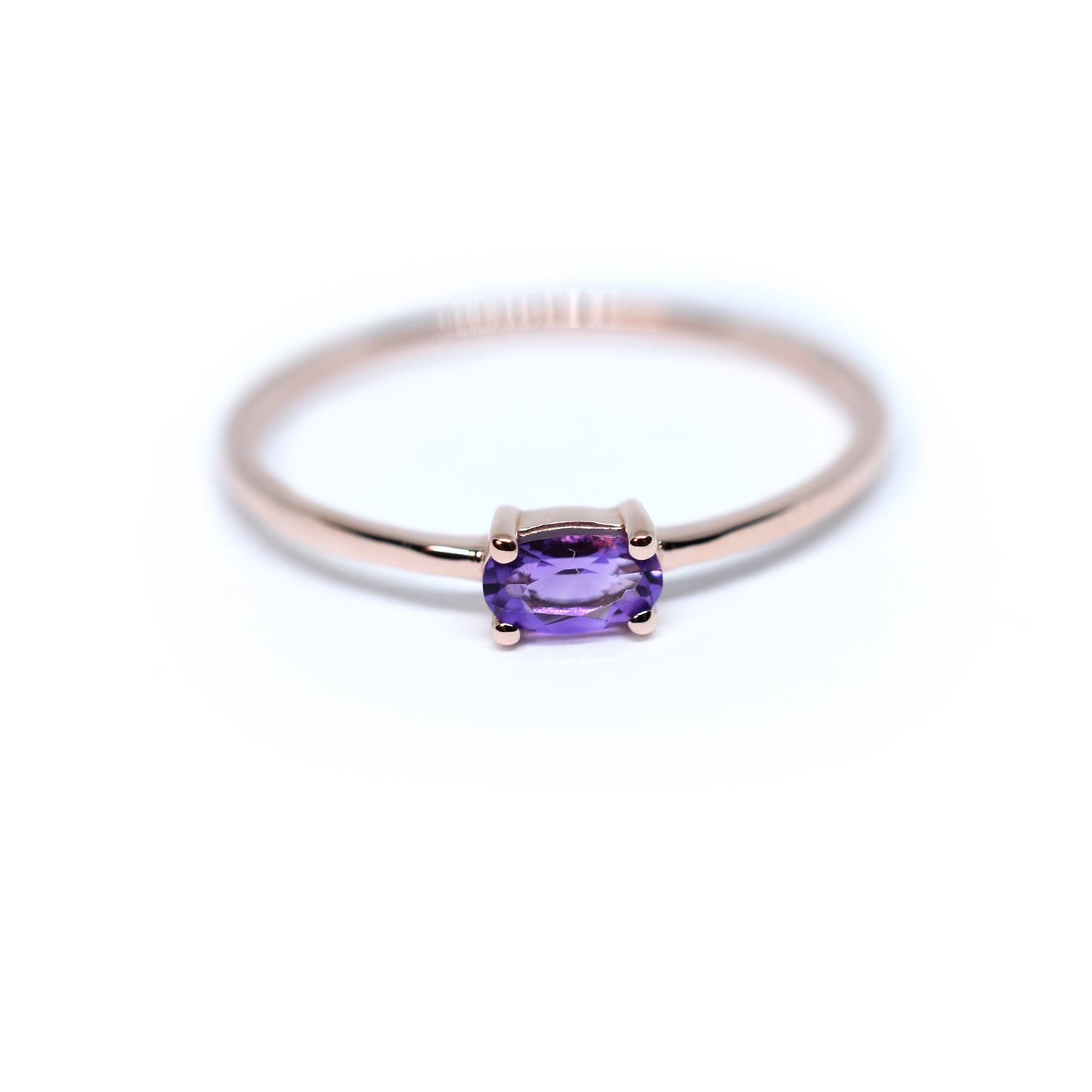 14K Gold Oval Amethyst Ring