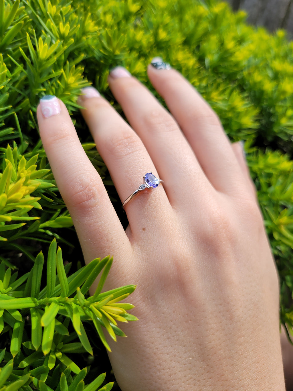 Tanzanite and Diamond Ring