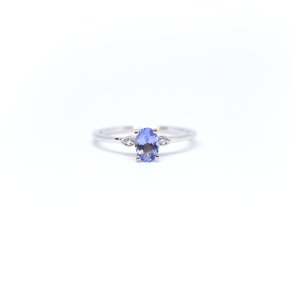 Tanzanite and Diamond Ring